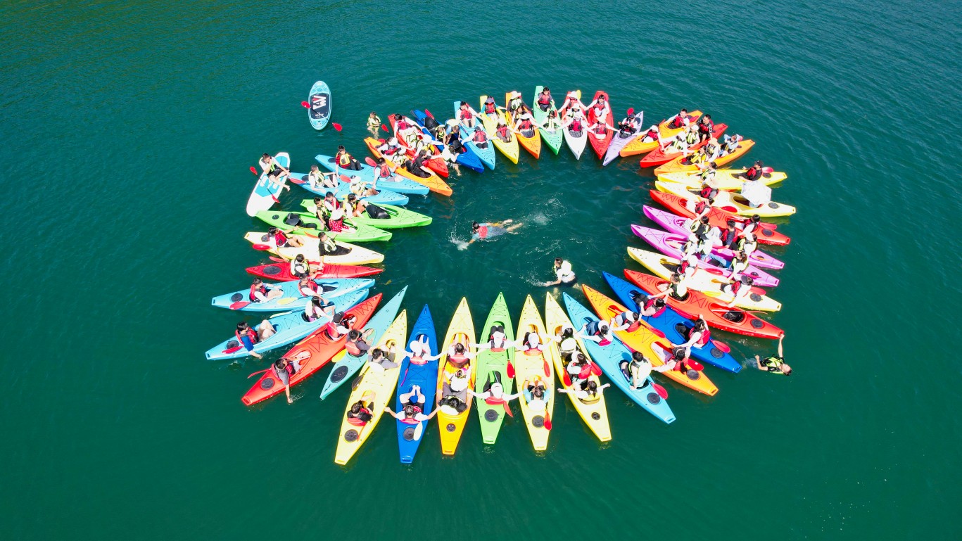 1768181384741873.jpg 83d7af27df1a285d07382fc16414872.jpg